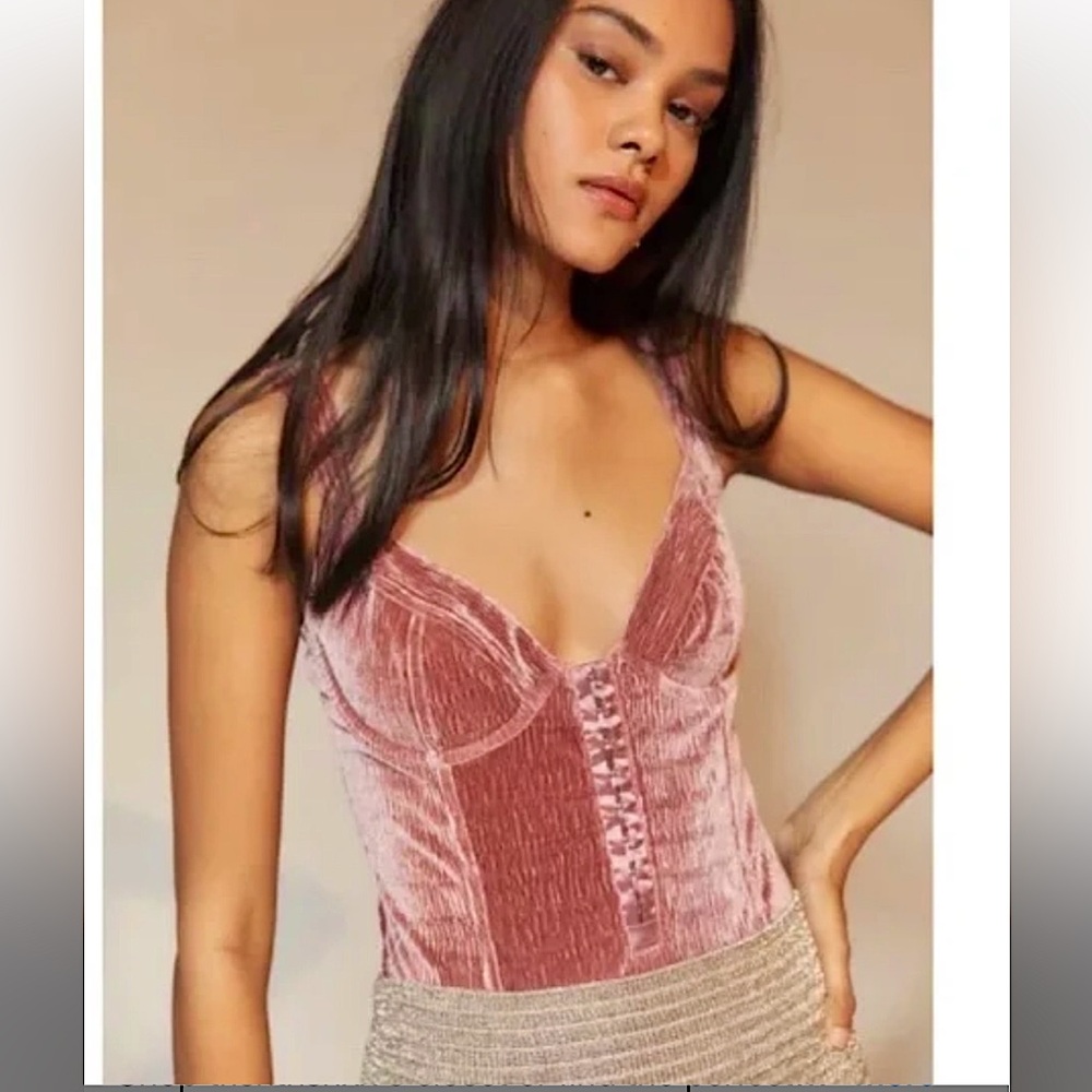 Urban Outfitters Out From Under Luna Velvet Bodysuit in Pink. Size Small. NWOT